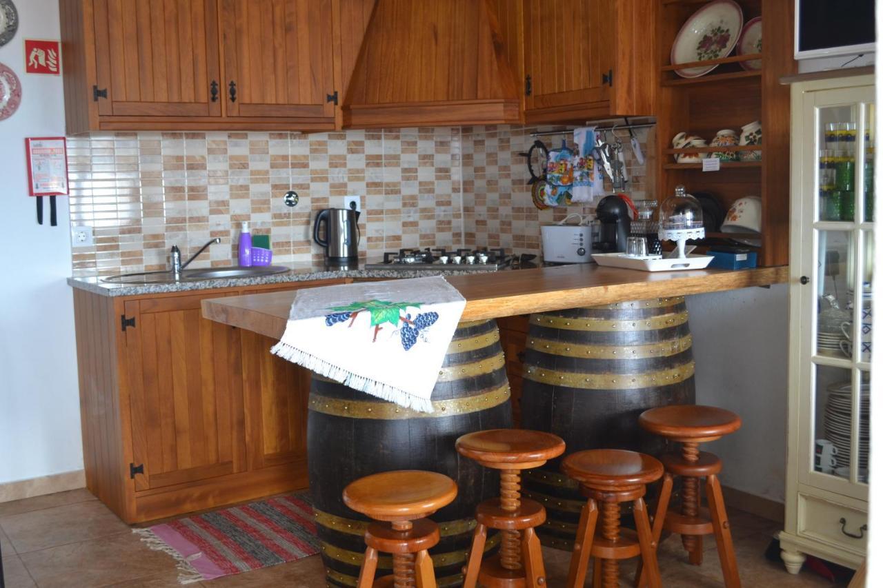 فيلا Casinha De Muda Da Feteira أنغرا دو إِراويزو المظهر الخارجي الصورة